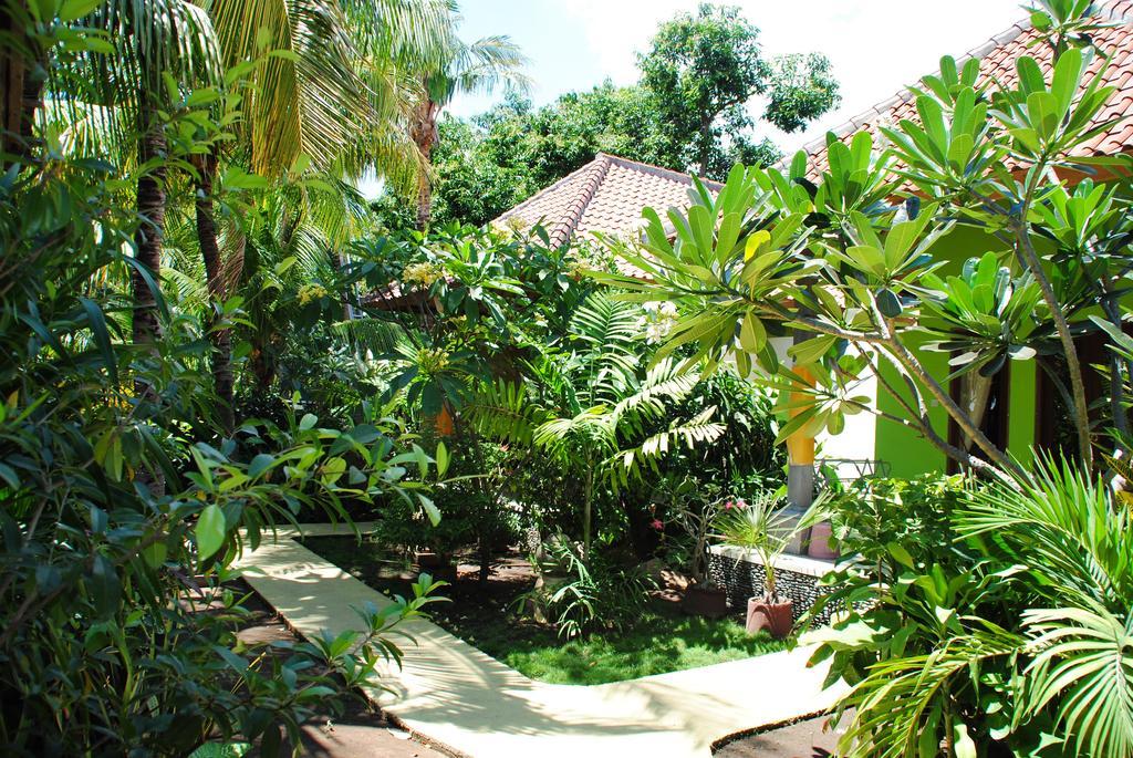 Kubu Sari Guest House Pemuteran  Room photo